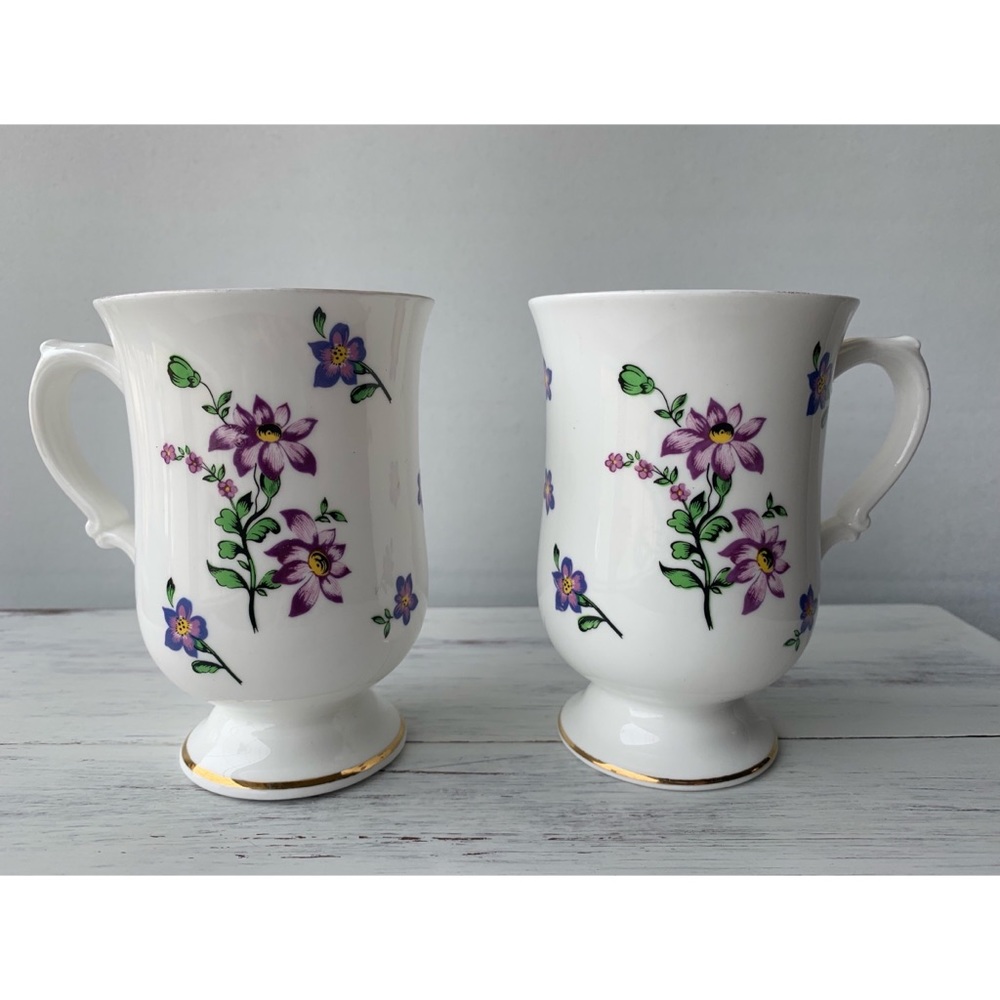 2 Vintage Royal Victoria fine bone china tea cups